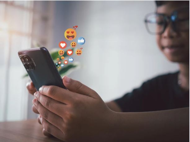 You are currently viewing Dark Side Of Social Media: Tips For Preventing Online Sexual Exploitation And Abuse